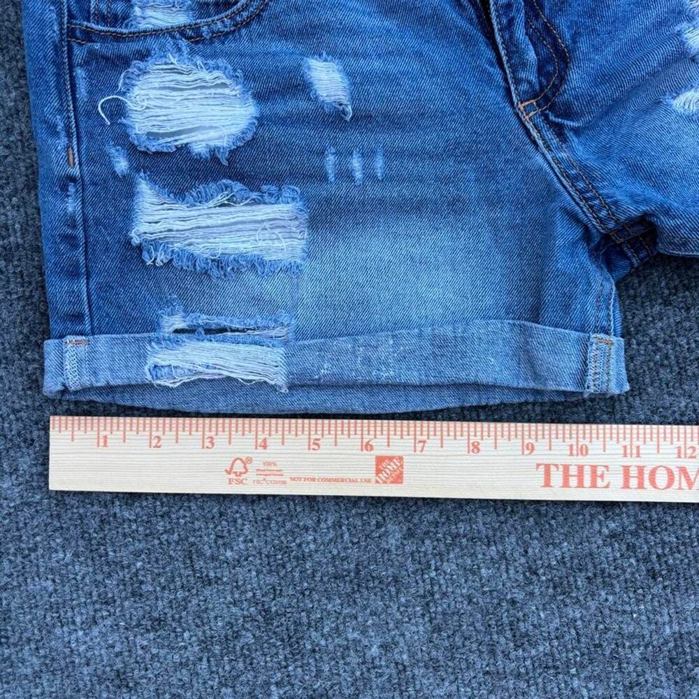 Cello Jeans Distressed Cuffed Denim Jean Shorts Women’s Size S Heavy Ripped Blue - Picture 6 of 6